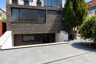 Spațiu comercial, de 100 mp, în Plopilor