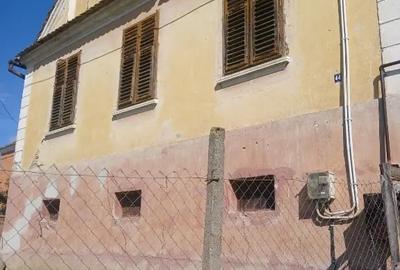 Casă cu 4 camere în Bălcaciu - 1