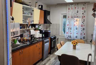 Apartament cu 3 camere decomandat în Dorobanți 2