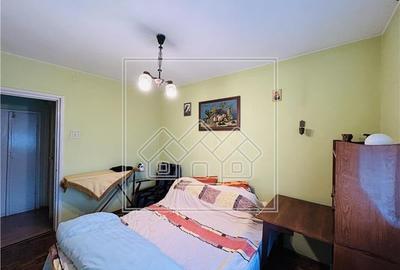 Apartament cu 3 camere decomandat în Ștrand - 13