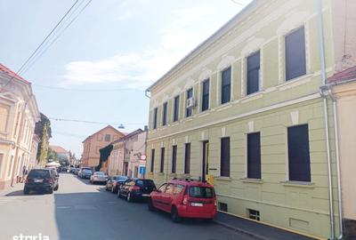Apartament cu 2 camere nedecomandat în Central