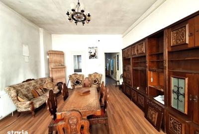 Casă cu 5 camere cu Teren 153 Mp în Central