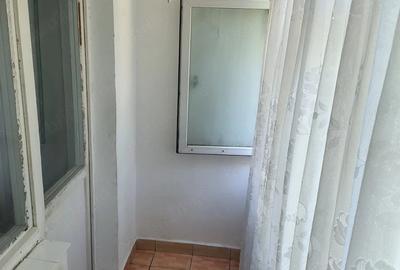 Apartament cu 2 camere semidecomandat în Alecu Russo