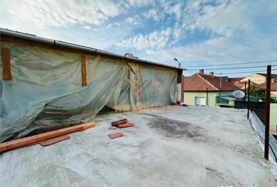 Casă cu 2 camere cu Teren 100 Mp în Central