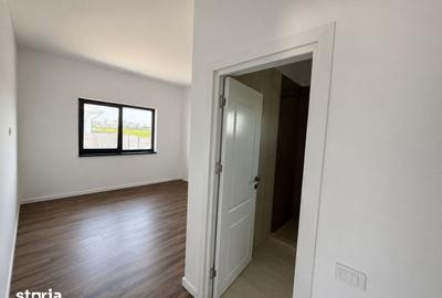 Casă cu 4 camere cu Teren 500 Mp în Clinceni