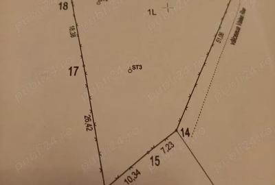 Teren de 1800 mp, în Cornu - 1