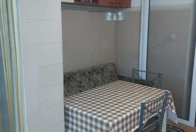 Apartament cu 2 camere semidecomandat în Prundu
