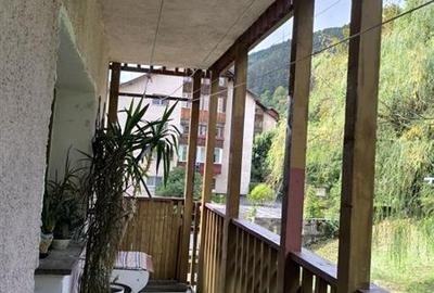 Apartament cu 3 camere decomandat, mobilat în Răcădău - 4
