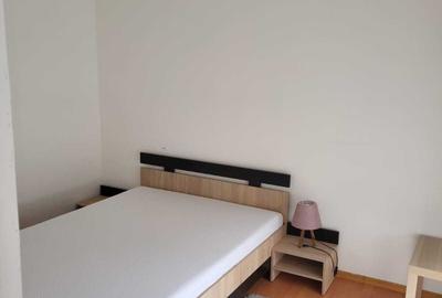 Apartament cu 3 camere semidecomandat în Republicii - 1