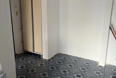 Apartament cu 2 camere decomandat în Mihai Bravu