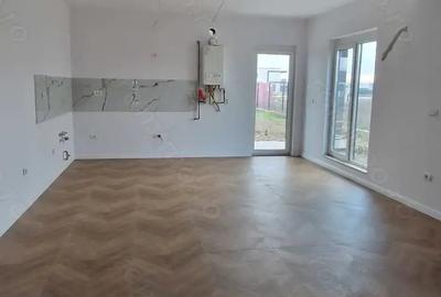 Casă cu 5 camere cu Teren 365 Mp în Covaci - 7