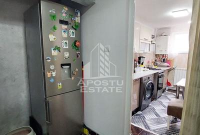 Apartament cu 3 camere semidecomandat, mobilat în Micro 4 - 2