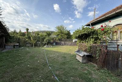 Casă cu 5 camere cu Teren 1754 Mp în Bunești (Mălureni) - 6