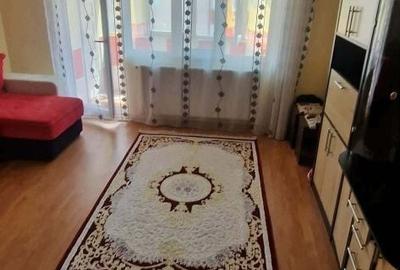 Apartament cu 2 camere decomandat în Petros