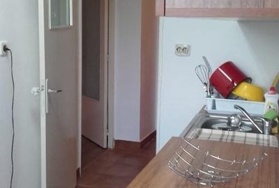 Garsonieră decomandată în Teilor