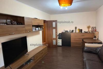 Apartament cu 2 camere decomandat, mobilat în Titan