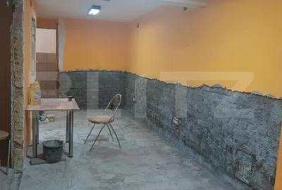 Spațiu comercial, de 89 mp, în Central - 1