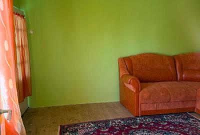 Casă cu 3 camere în Ciorani