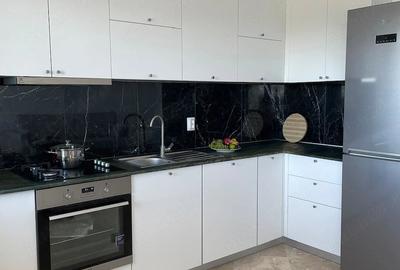 Apartament cu 3 camere decomandat, mobilat în Copou