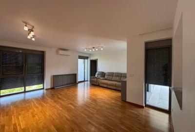 Apartament cu 4 camere semidecomandat în Băneasa - 1