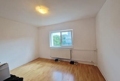 Apartament cu 2 camere decomandat în Tei - 3