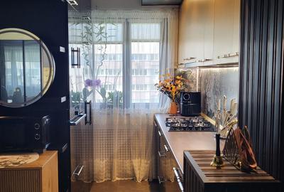 Apartament cu 3 camere semidecomandat în Drumul Taberei