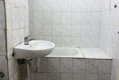 Garsonieră în Pârneava