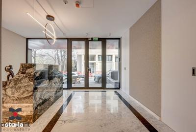 Apartament cu 4 camere în Aviatorilor