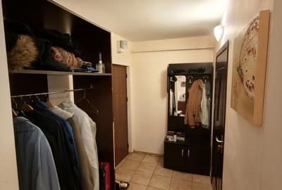 Apartament cu 2 camere semidecomandat în Galata