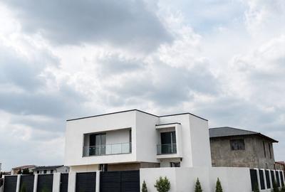 Casă cu 4 camere cu Teren 403 Mp în Cumpăna
