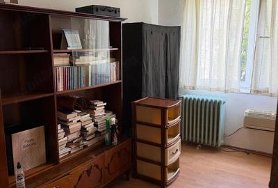 Apartament cu 2 camere decomandat în Ghencea