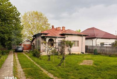Casă cu 4 camere cu Teren 2700 Mp în Central - 3