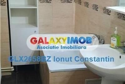 Apartament cu 3 camere decomandat în 1 Decembrie