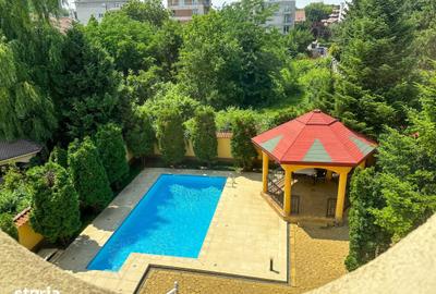 Casă cu 8 camere cu Teren 1000 Mp în Central - 3