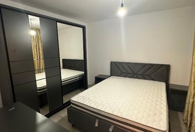 Apartament cu 3 camere semidecomandat în Nord
