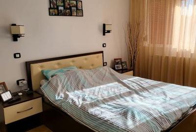 Apartament cu 4 camere decomandat în Calea București - 10