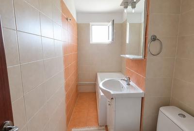 Apartament cu 3 camere semidecomandat, mobilat în Km 4-5 - 4