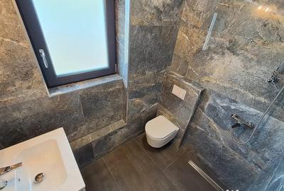 Casă cu 8 camere cu Teren 1000 Mp în Beliș - 10