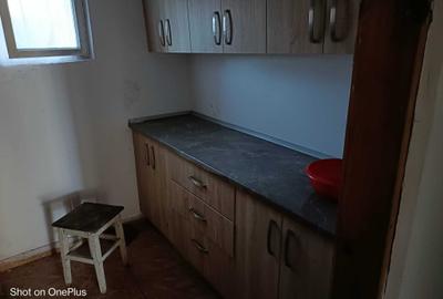 Casă cu 4 camere în Hălăucești - 3