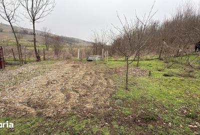 Teren de 2038 mp, în Ghercești - 1