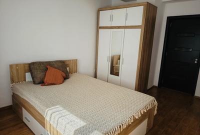 Apartament cu 3 camere semidecomandat, mobilat în Chiajna