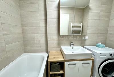 Apartament cu 2 camere semidecomandat, mobilat în Central
