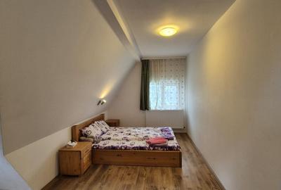 Casă cu 8 camere cu Canalizare în Central - 22