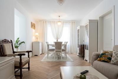 Apartament cu 3 camere, mobilat în Bucureștii Noi