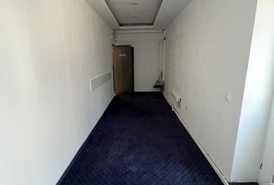 Spațiu comercial, de 120 mp, în Central