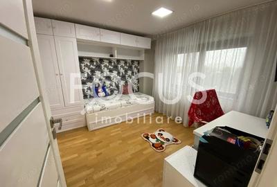 Apartament cu 3 camere semidecomandat în Spitalul Județean - 4