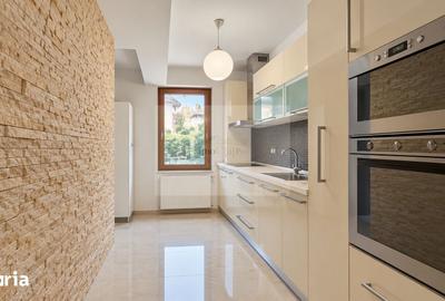 Casă cu 5 camere cu Teren 273 Mp în Feleacu