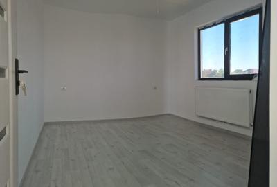 Casă individuală cu 4 camere cu Canalizare în Lumina - 8