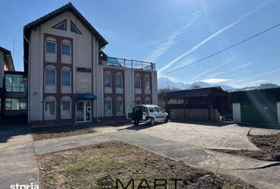 Spațiu comercial, de 730 mp, în Central - 15