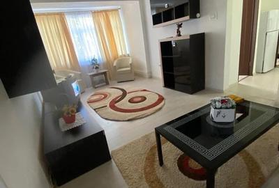 Apartament cu 3 camere semidecomandat în Central - 4